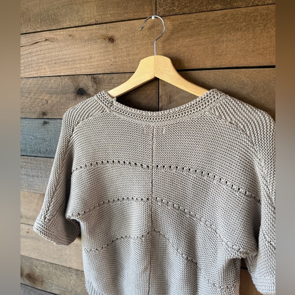 Croft & Barrow Beige Short Sleeve Knit Cardigan Minimalist Button Sweater - Picture 14 of 15